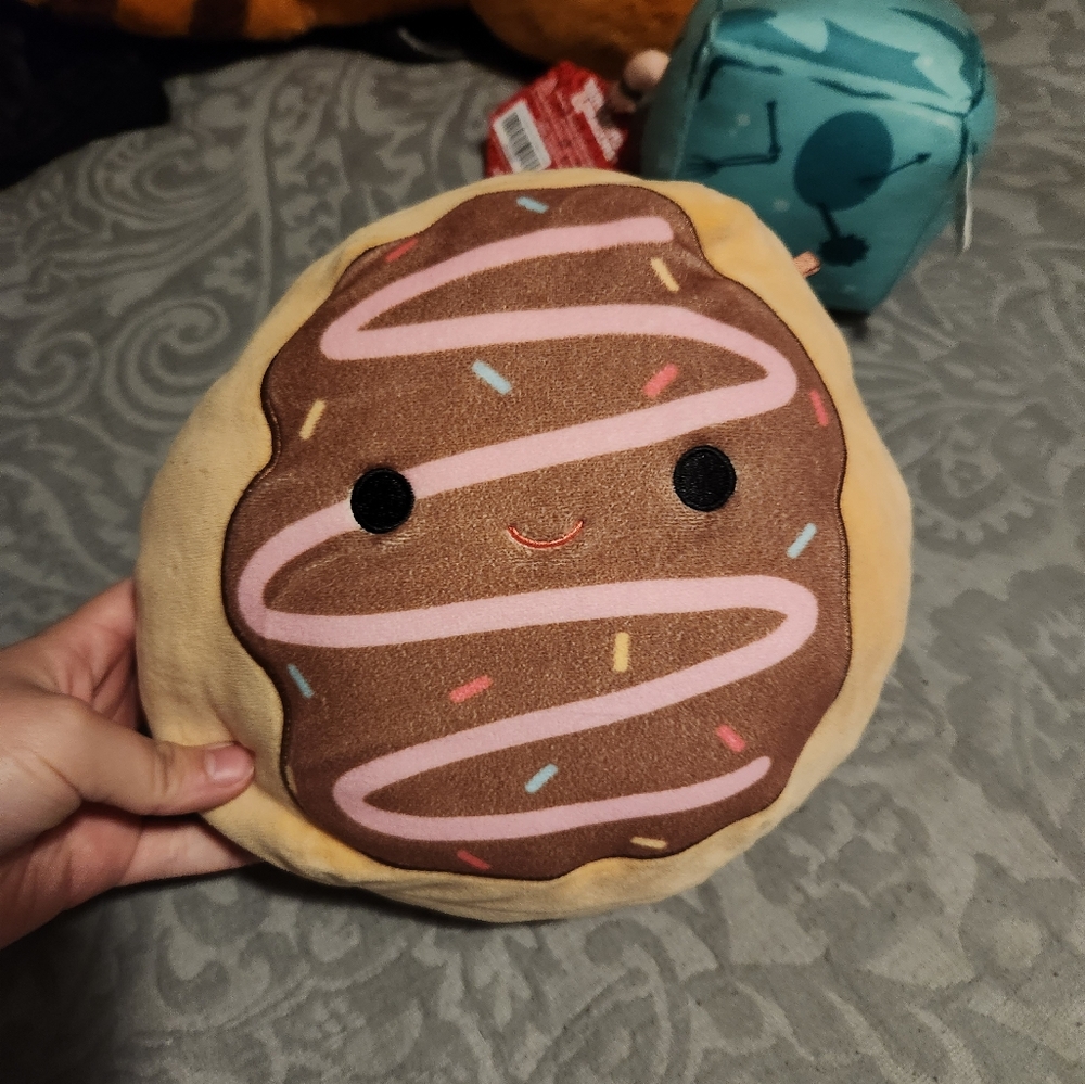 Cute Donut Squishmellow Plushie